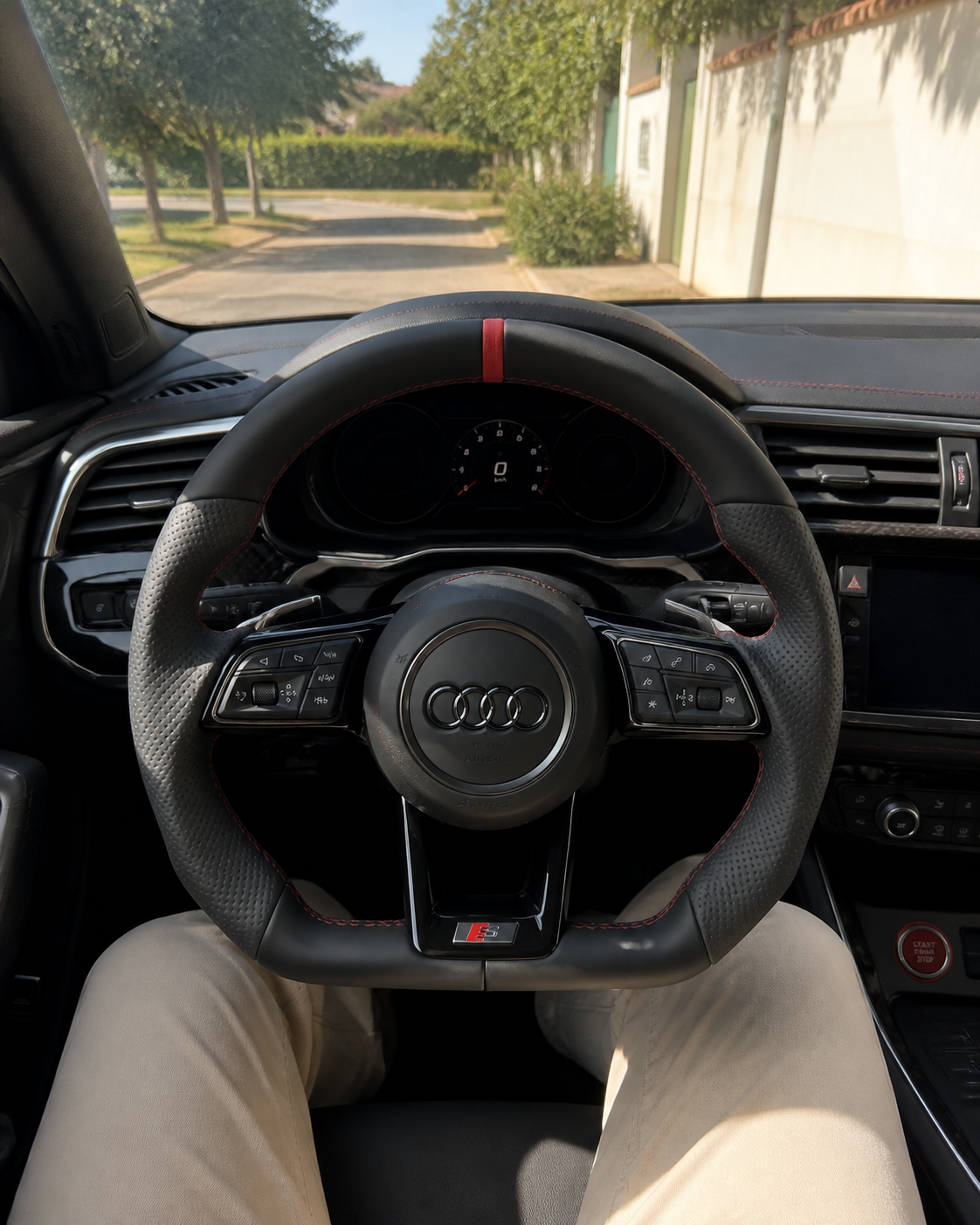 Volante Audi RS com base plana recebido pelo Bruno